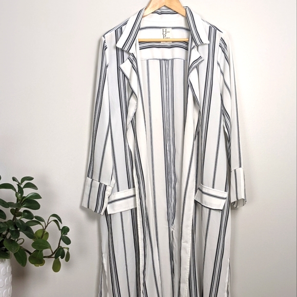 HAUTE PROJECT | Black & White Striped | Duster-length Collared Shirt | Size 1XL - Picture 3 of 7